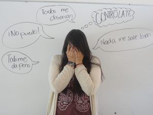 Pensamientos_característicos_de_la_fobia_social